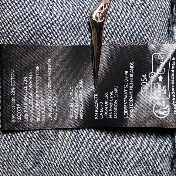 Urban Outfitters BDG NWT Blue Denim Baggy Wide Leg Buckle Barrel Jeans Size 34W - Picture 7 of 8